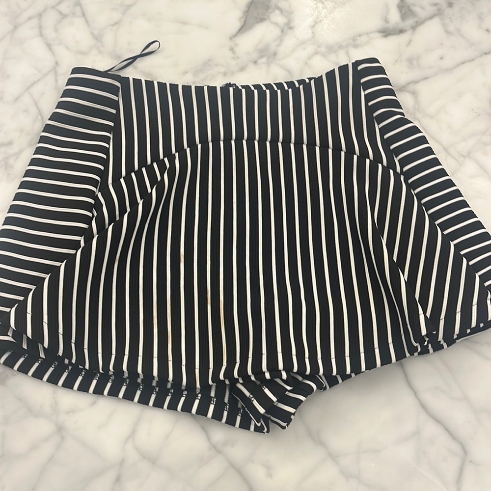 LF black and white striped skort
